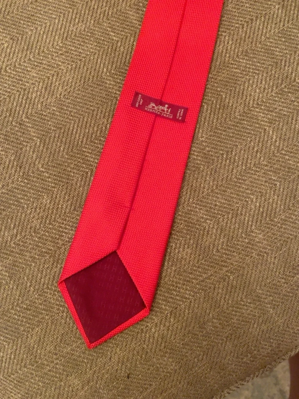 Hermes La Maison red knit